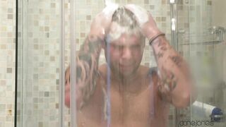 2016-11-18-4219351-black-teen-geek-rides-big-fat-dick_720