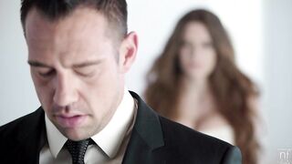 2019-09-13-26498-two-become-one-s9e11_960