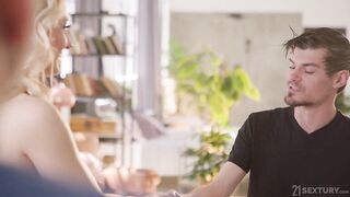 2023-09-10-229951-shes-not-camera-shy-229951-720