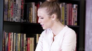 2020-02-07-167901-quiet-in-the-library-167901-720