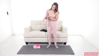 scarlett-fall-scene1_720