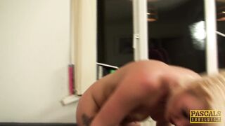 2016-12-22-bethany-nobody-fucks-with-santa_med