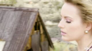 2018-05-16-3414951-abandoned-beauty_720