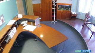 2014-04-07-4086891-perfect-sexy-blonde-gets-probed-by-doctor-on-reception-desk_720