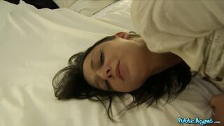 2014-03-25-4067171-sexy-student-on-school-trip-ends-up-riding-strangers-cock_720