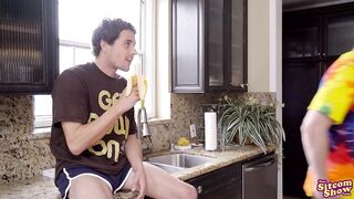 2019-04-26-73062-that-70s-ho-hyde-moves-on-in-s2e11_960