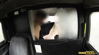 2014-03-27-4073371-busty-blonde-cant-pay-fare-so-she-has-to-suck-and-fuck-cabbie_720