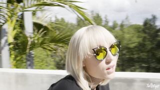 2018-03-14-3407861-frisky-and-fabulous_720