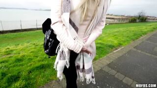 2017-04-12-3028541-student-sucks-cock-for-tuition_720