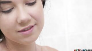 2016-10-15-4227721-flirtatious-lesbian-lovers-bathing_720