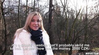 2016-03-07-3028461-euro-babe-rides-dick-outdoors_720