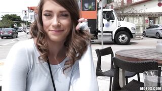 2016-04-22-3032581-slender-cutie-spreads-her-pussy_720