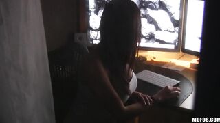 2016-03-03-3028511-busty-hottie-rides-reverse-cowgirl_720