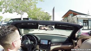 2016-09-04-8975501-russian-princess-takes-it-in-the-ass_720