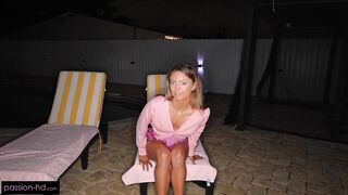 2026-02-18-30614-night-life_720