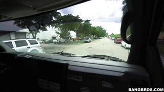 2016-09-07-9161831-church-girls-are-easy-to-get-on-the-bang-bus_720