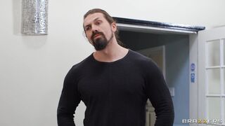 2022-07-14-4654621-choking-for-my-dads-best-friend_720