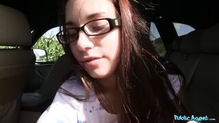 2014-09-30-4071031-hot-hitchhiker-loves-money_720