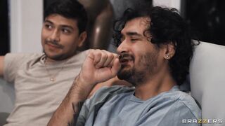 2023-04-05-8629911-tag-teaming-aussie-barbie_720