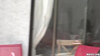 2016-05-23-3022621-webcam-model-gets-freaky-for-tokens_720