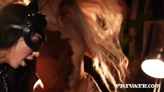 2026-02-23-27122-annabelle-blue-discovers-vaginal-fisting_720