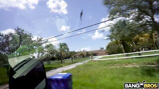 2017-09-27-9153391-star-maps-dealer-gets-slammed_720