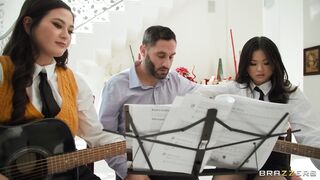 2023-03-06-8573531-pussy-whiplash_720