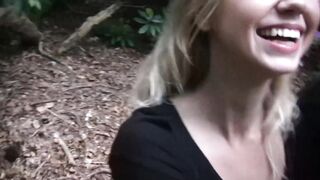 2013-04-13-2630-violette-opgepikt-in-het-park_1080