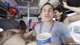 2017-03-25-3046431-cumming-of-age-part-2_720