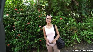 2017-08-30-9154041-ballerina-takes-a-ride_720