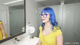 2023-01-02-8396341-gussied-up-2-get-dicked-down_720