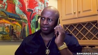 2017-07-31-8967441-strong-armed-that-pussy_720