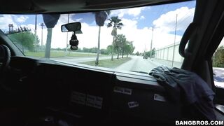 2017-04-12-9157041-the-bang-bus-gets-pulled-over_720