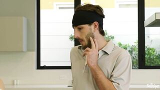 2018-05-06-3406281-teachers-pet_720