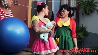 2026-02-21-3042-chiquilina-fell-in-love-with-tushy-nicole-zurich-y-sara-blonde_720