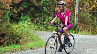 2025-12-05-11441179-cock-ride_720