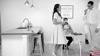 2018-12-31-66858-leave-it-to-moms-beaver-the-milk-man-bw-s1e1_960