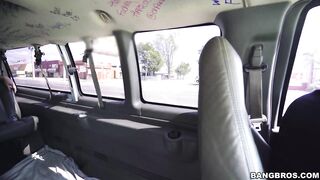 2017-02-22-9158041-blonde-is-a-freak-unleashed_720