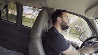 2017-03-01-9158001-yoga-hoser-hops-on-the-bus_720