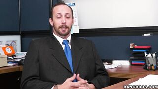 2017-05-04-9156581-sometimes-a-girl-just-needs-a-friend_720