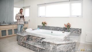 2022-10-11-8105101-hitching-a-ride_720