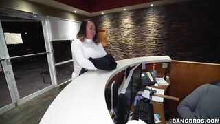 2017-02-16-9158171-after-hours-fun-with-brandy-talore_720