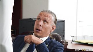 2022-09-25-8029301-slutty-stalker-secretary_720