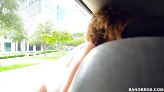 2016-12-14-9159591-payton-gets-big-break-on-the-bus_720