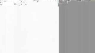 2016-12-06-8967971-colombian-chick-loves-to-suck-cock_720