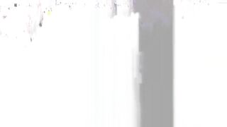 2016-12-06-8967971-colombian-chick-loves-to-suck-cock_720