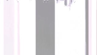 2016-12-06-8967971-colombian-chick-loves-to-suck-cock_720