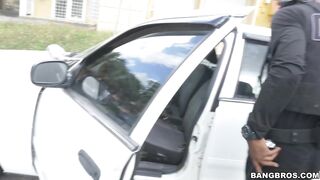 2016-11-22-8969001-white-mayors-daughter-gets-fucked-by-black-law_720