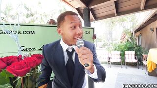 2016-10-25-9160771-sara-luvv-takes-on-2-monster-cocks_720