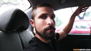 2016-09-17-9161591-paying-her-tuition-with-that-pussy_720